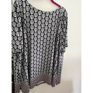 Talbot's Plus Women's 3X Black/White Patterned, Stretchy Jersey-type Shift Dress